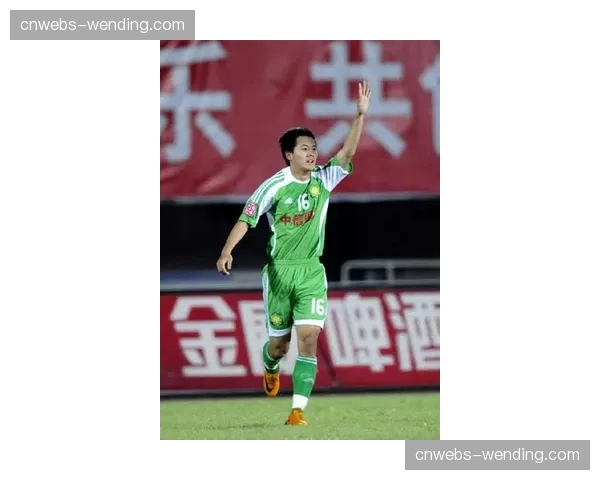 “北京国安2-0力克浙江队，张玉宁点射破旧主”
